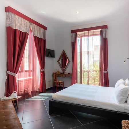 Maria Vittoria Charming Rooms And Apartments Brindisi Exteriér fotografie